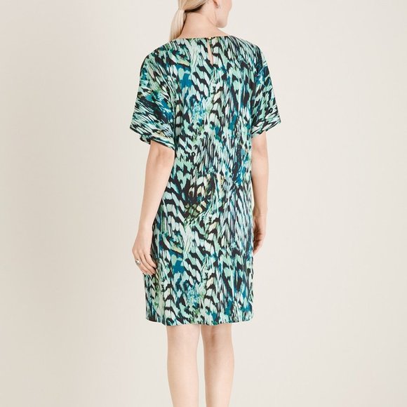 NWT Chico's Feather-Print Satin Shift Dress Size 3 - Picture 3 of 3